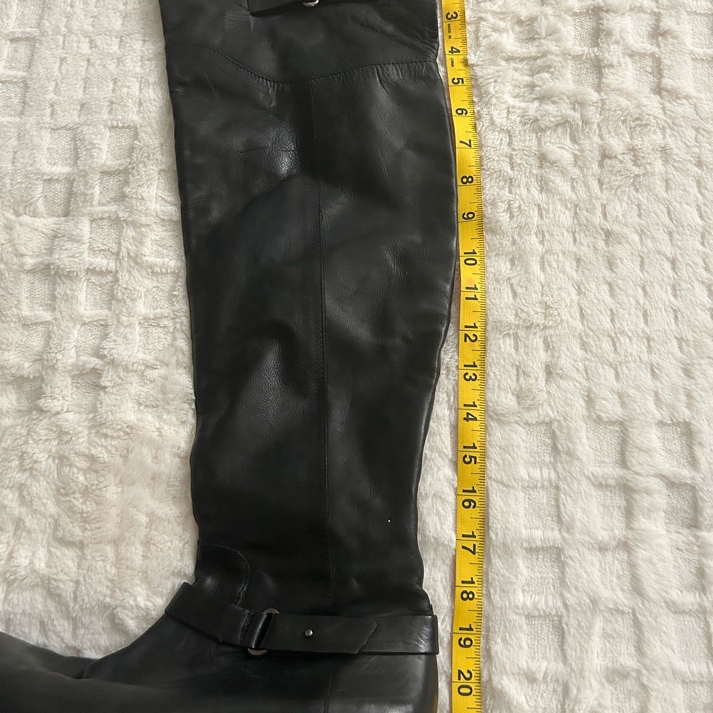 Boots - Picture 10 of 10